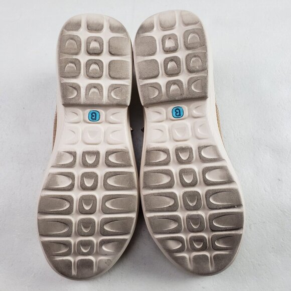 Bzees Offbeat Slip On Sneaker Womens 8.5 Beige Knit Mesh Comfort Casual Shoe - Picture 9 of 10